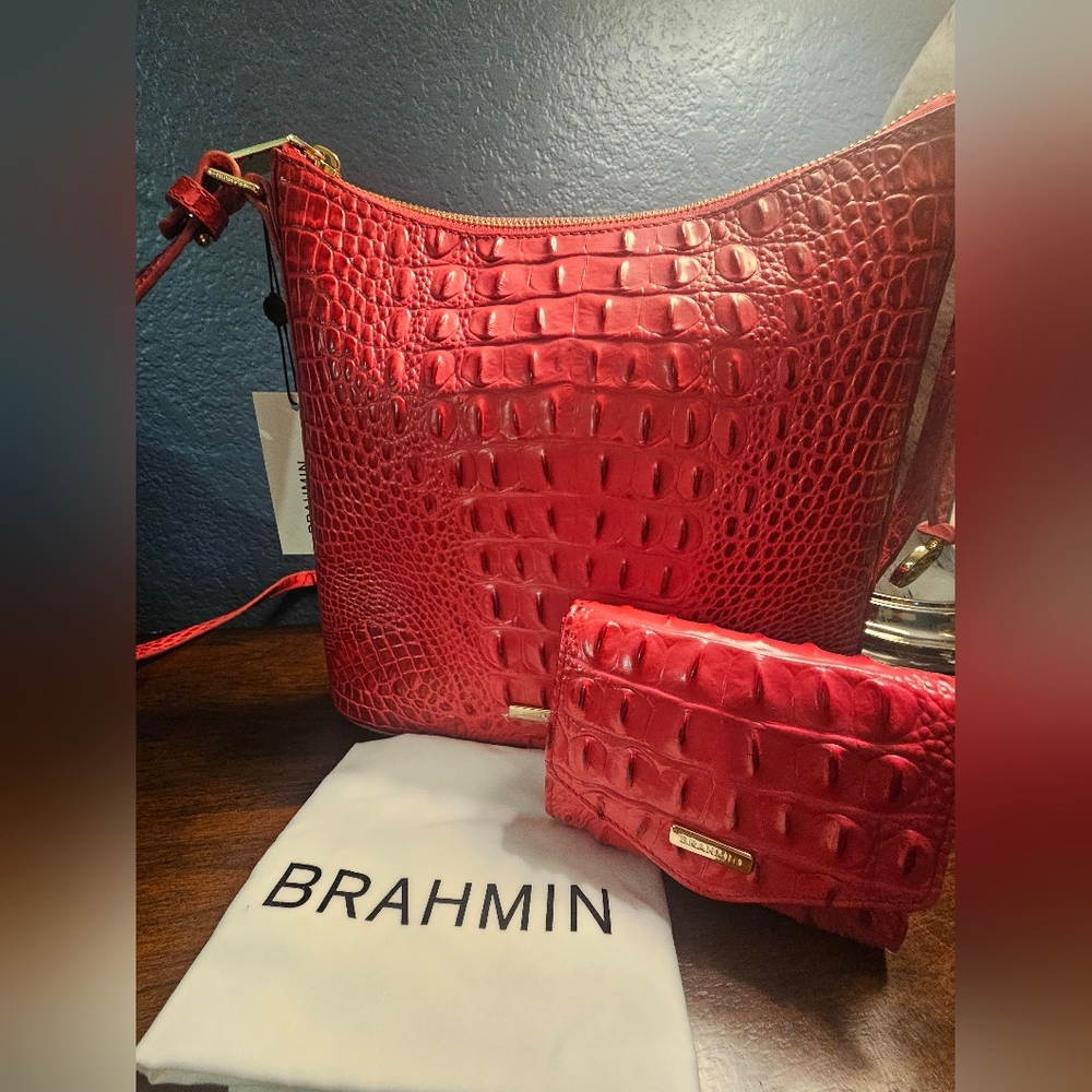 Crossbody - Picture 12 of 12